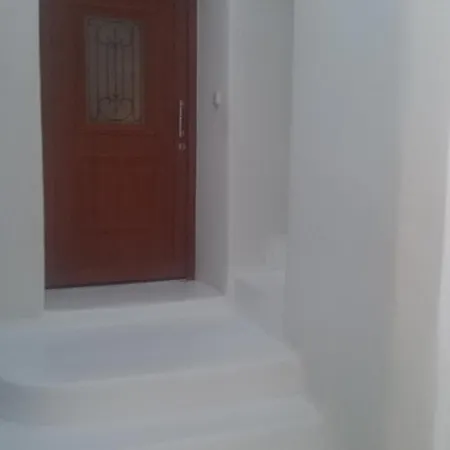 Spiti Vassili Kai Eirinis Melissinou * Naxos City