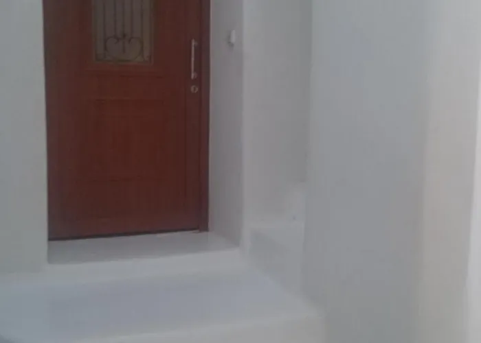 Spiti Vassili Kai Eirinis Melissinou * Naxos City